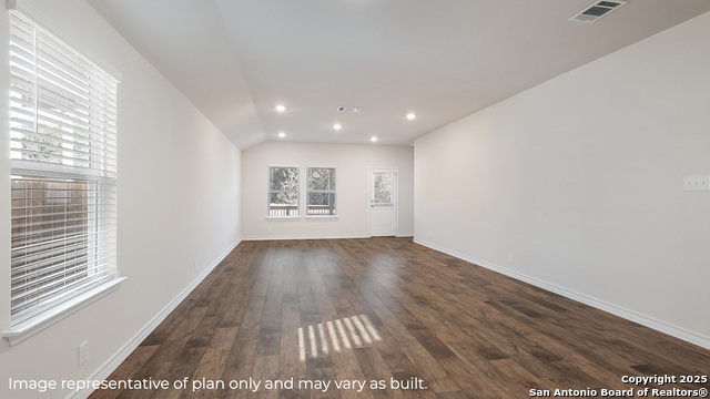 Listing photo id 4 for 100 Hazel Peak