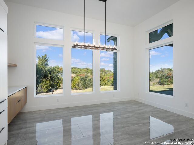 Image 14 of 54 For 10907 Nina Ridge