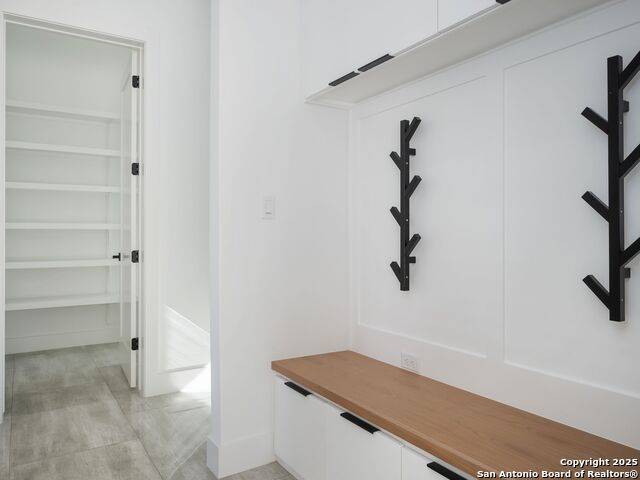 Image 18 of 54 For 10907 Nina Ridge