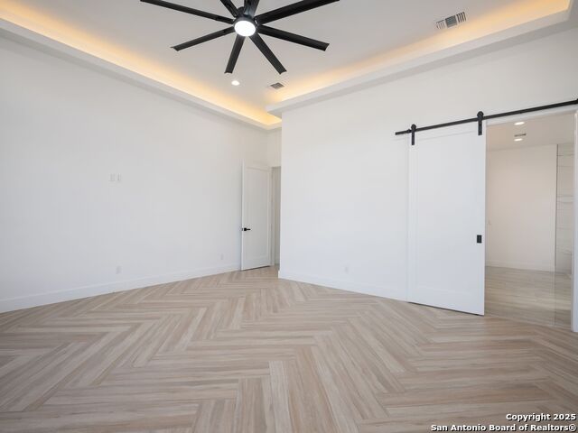 Image 20 of 54 For 10907 Nina Ridge