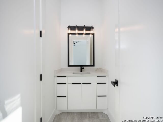 Image 32 of 54 For 10907 Nina Ridge