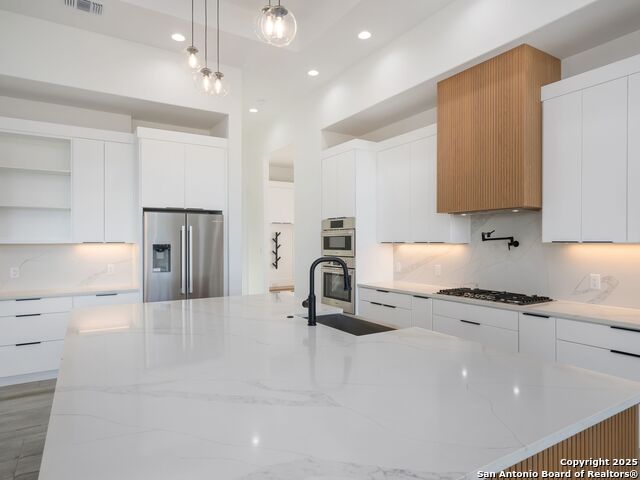 Image 8 of 54 For 10907 Nina Ridge