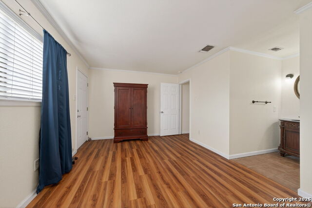 Image 17 of 25 For 609 Oak Park Dr