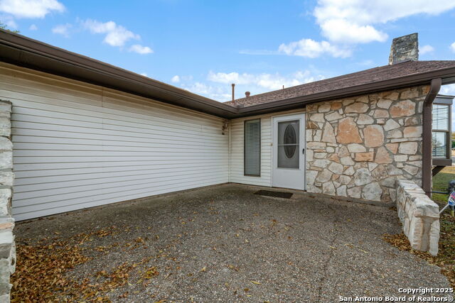 Image 2 of 25 For 609 Oak Park Dr