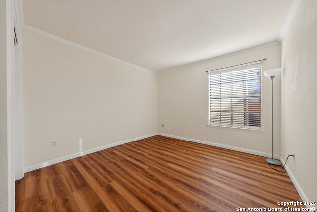 Image 21 of 25 For 609 Oak Park Dr