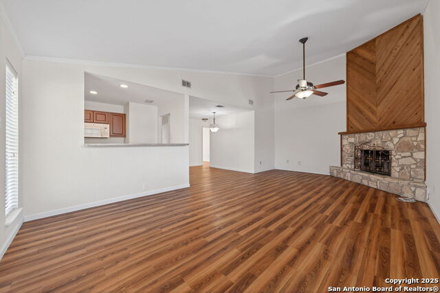 Image 5 of 25 For 609 Oak Park Dr