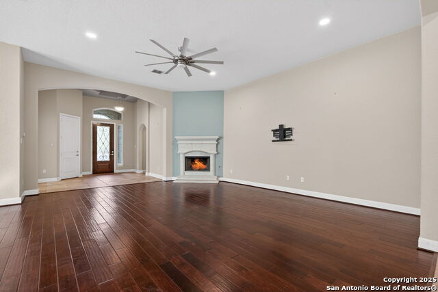 Image 7 of 35 For 8514 Nichols Rim