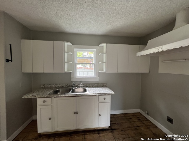 Image 4 of 5 For 335 Henry