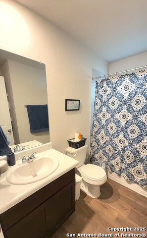 Image 10 of 14 For 9930 Spotted Rose