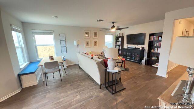 Image 4 of 14 For 9930 Spotted Rose