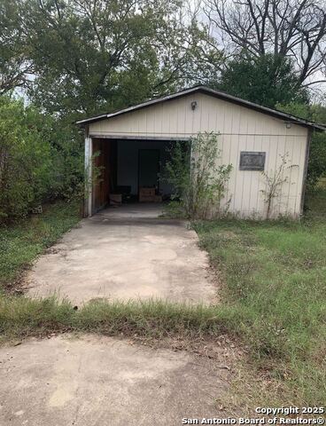 Image 13 of 14 For 126 Sims Ave