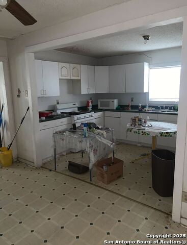 Image 7 of 14 For 126 Sims Ave