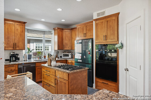 Image 17 of 65 For 2047 Thicket Trail Dr