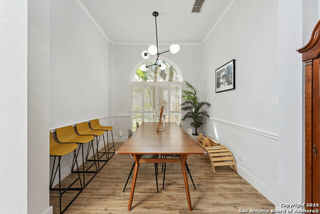 Image 20 of 65 For 2047 Thicket Trail Dr