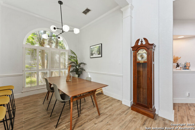 Image 21 of 65 For 2047 Thicket Trail Dr