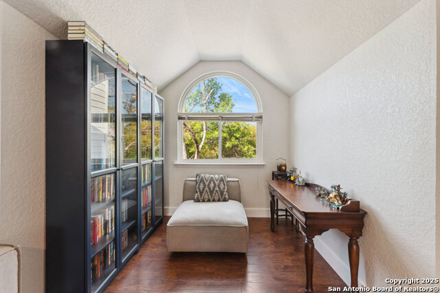 Image 34 of 65 For 2047 Thicket Trail Dr