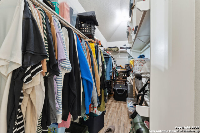 Image 37 of 65 For 2047 Thicket Trail Dr