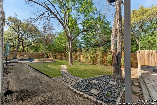 Image 43 of 65 For 2047 Thicket Trail Dr