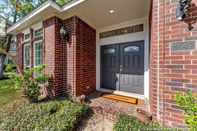 Image 6 of 65 For 2047 Thicket Trail Dr