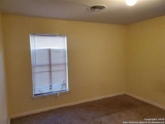 Image 5 of 12 For 384 Longview