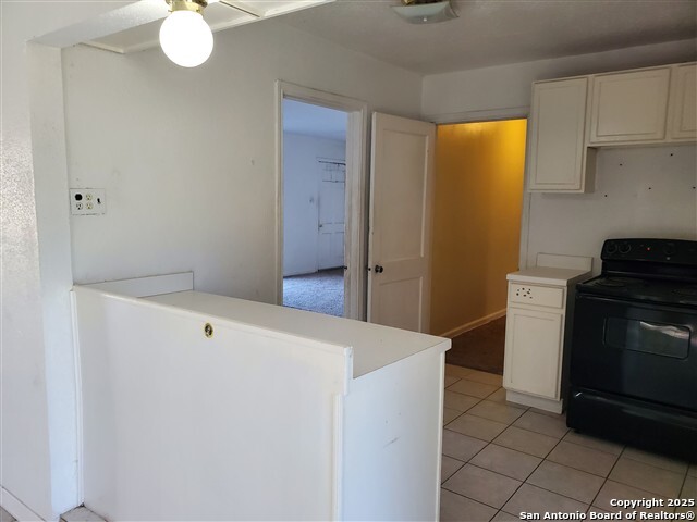 Image 9 of 12 For 384 Longview