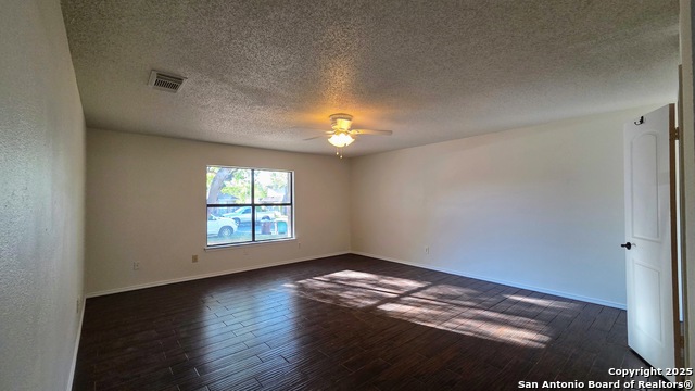 Image 2 of 26 For 5419 Park Lake