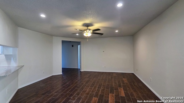 Image 6 of 26 For 5419 Park Lake