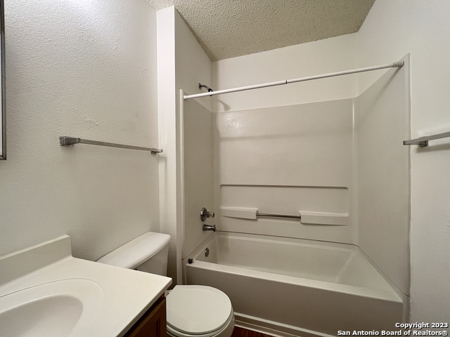 Image 14 of 24 For 11926 Auburn Brook