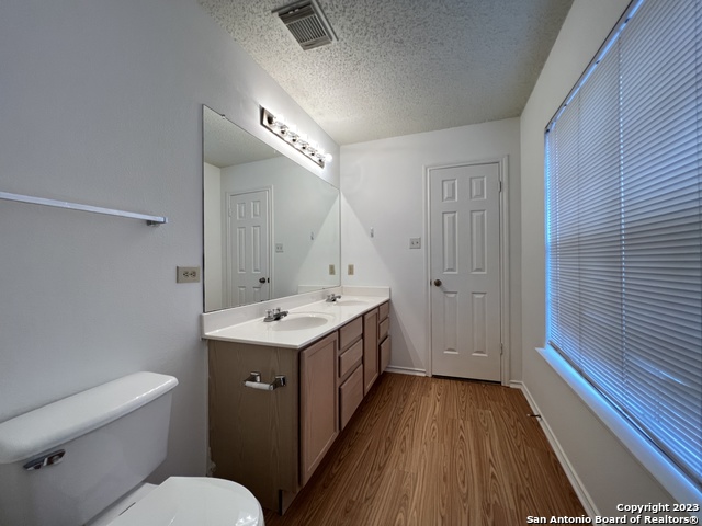 Image 20 of 24 For 11926 Auburn Brook