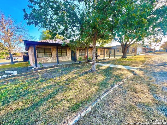 Details for 433 Fort Clark Rd, Brackettville, TX 78832