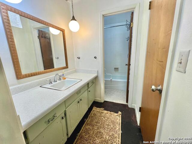 Image 20 of 46 For 433 Fort Clark Rd