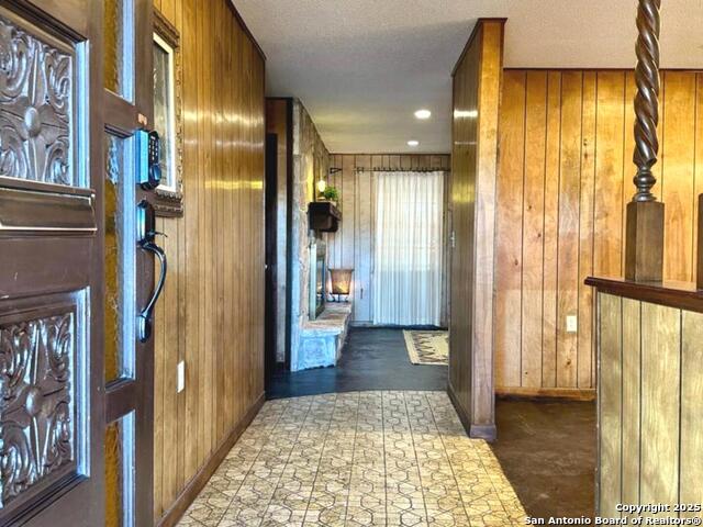 Image 4 of 46 For 433 Fort Clark Rd