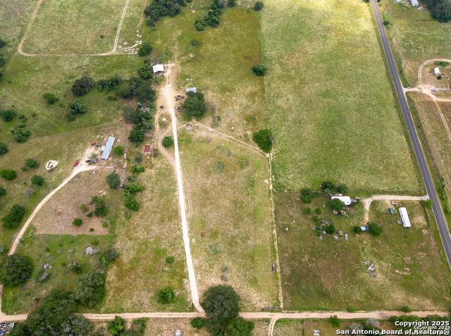 Image 4 of 9 For 1585 Mogford Rd