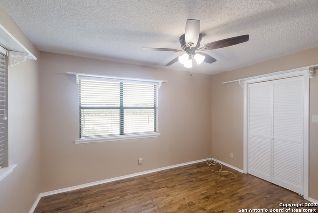 Listing photo id 25 for 15251 Miller Rd