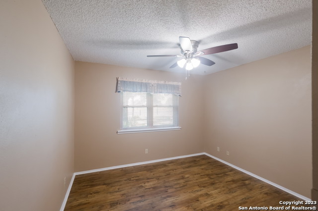 Listing photo id 27 for 15251 Miller Rd