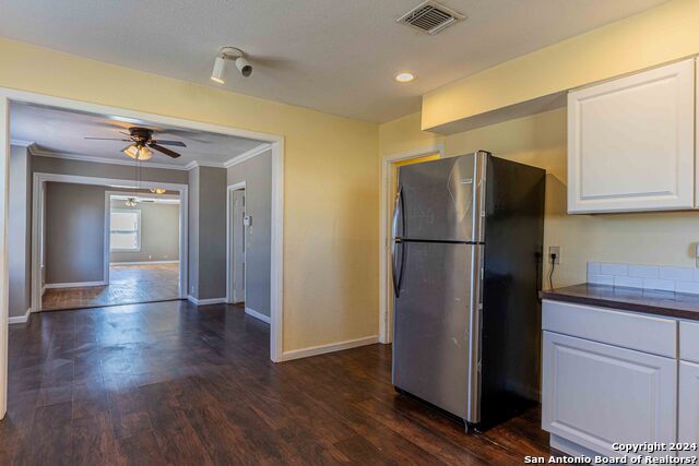 Image 17 of 36 For 461 Westminster Ave