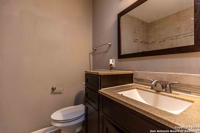 Image 19 of 36 For 461 Westminster Ave