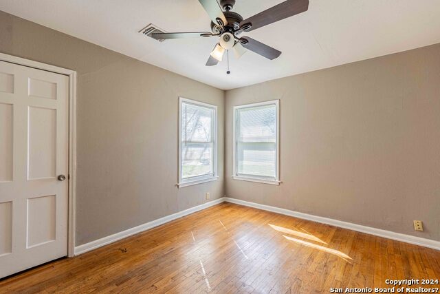 Image 23 of 36 For 461 Westminster Ave