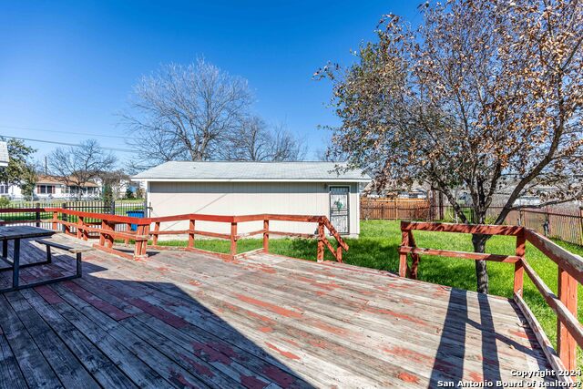 Image 33 of 36 For 461 Westminster Ave