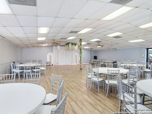 Listing photo id 6 for 8403 Loop 410 Sw