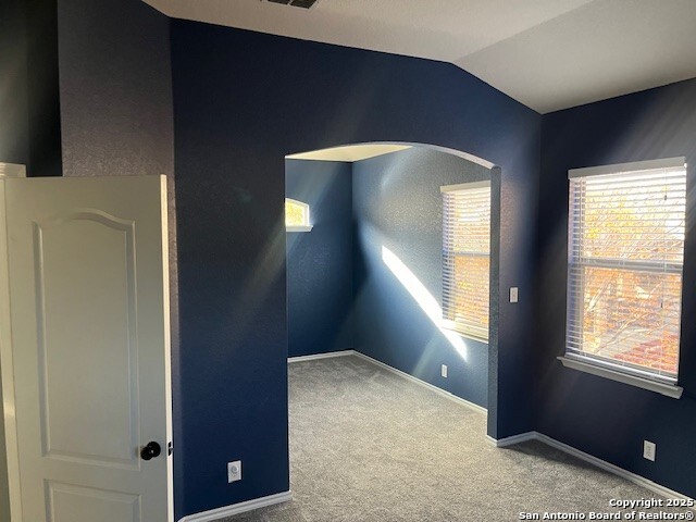 Image 5 of 8 For 1227 Whitby Tower