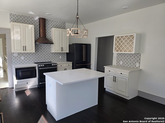 Listing photo id 9 for 501 Agarita W