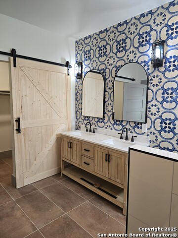 Listing photo id 18 for 501 Agarita W