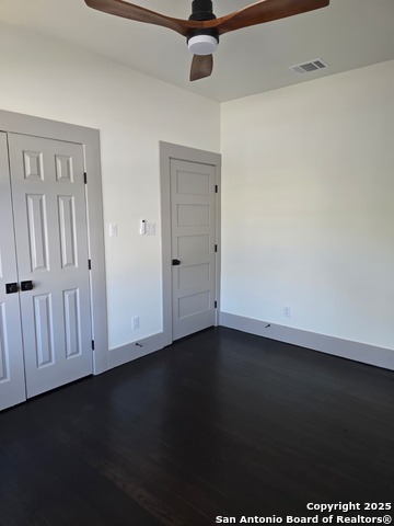 Listing photo id 24 for 501 Agarita W