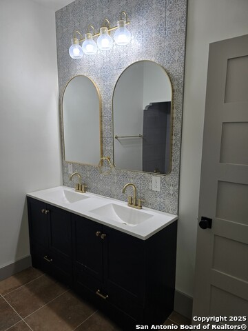 Listing photo id 25 for 501 Agarita W