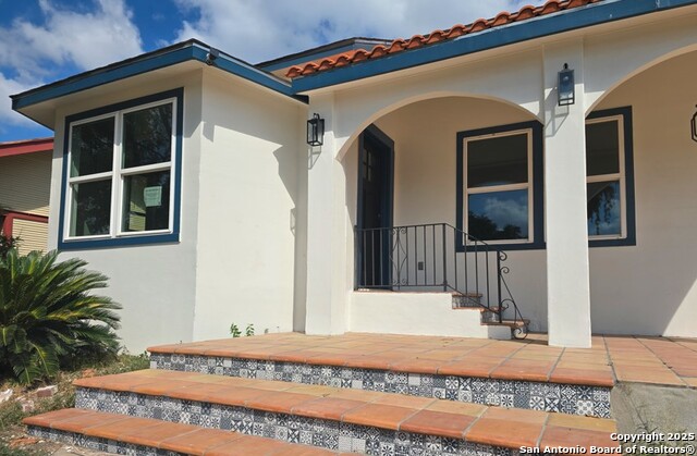 Listing photo id 1 for 501 Agarita W