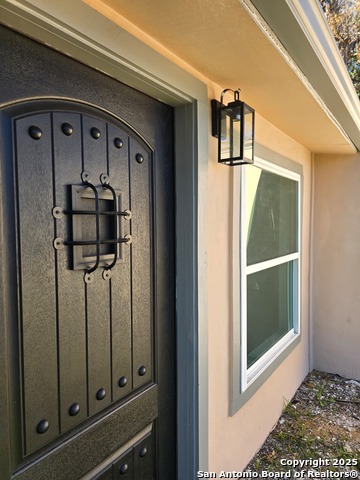 Listing photo id 32 for 501 Agarita W