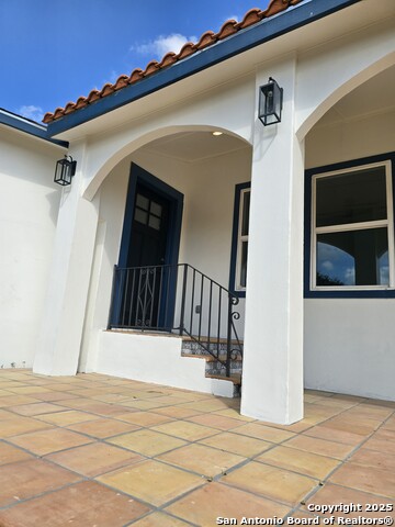 Listing photo id 4 for 501 Agarita W