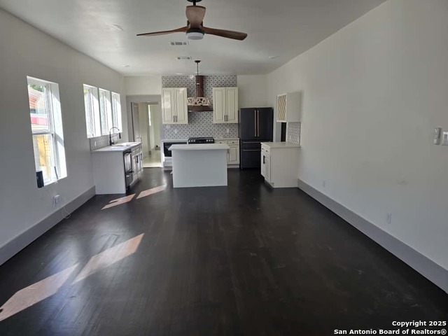 Listing photo id 6 for 501 Agarita W