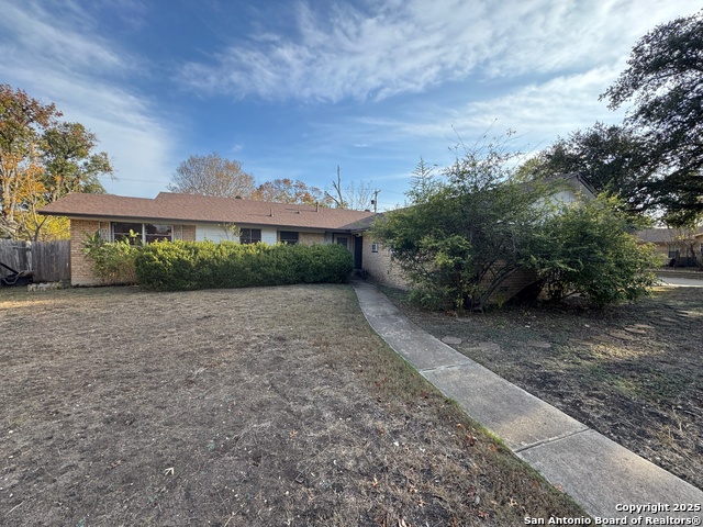 Image 2 of 12 For 3238 Nantucket